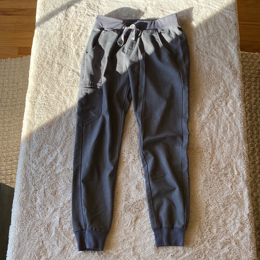 Figs Zamora jogger Gray size small